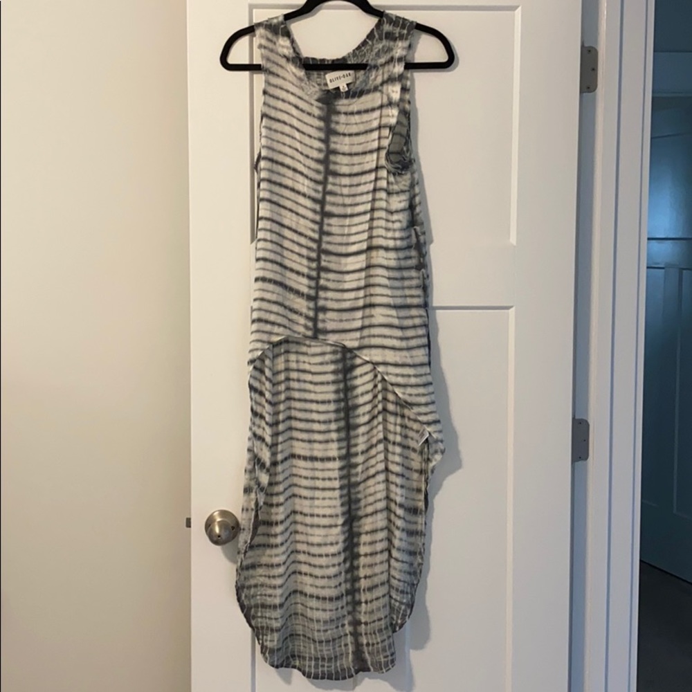 Hi-lo blouse